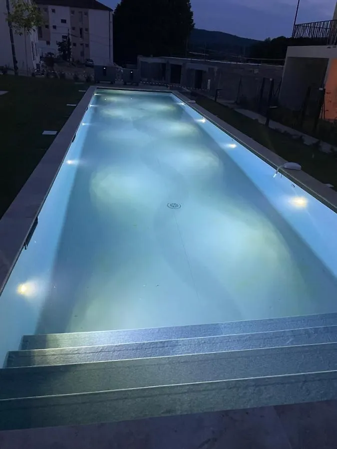 Apartmán Fou Du Ventoux Malaucène 0*,  Francie
